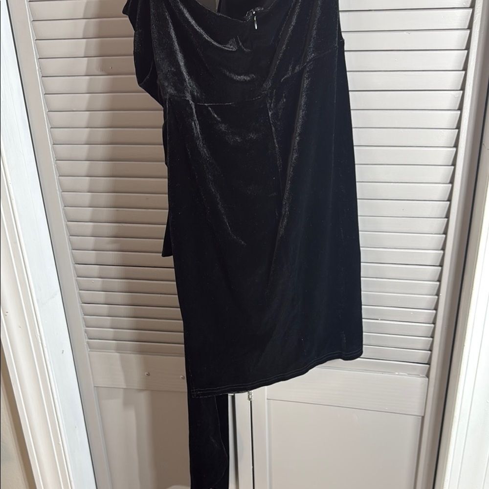 Fashion Nova Black Sequin Ruched Mini Dress - Picture 4 of 10